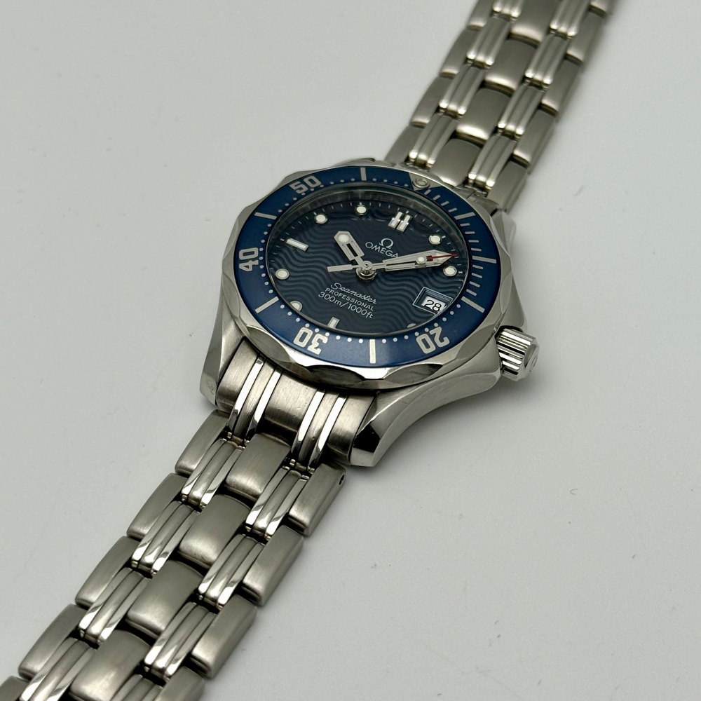 Omega Seamaster Professional 300M Lady 